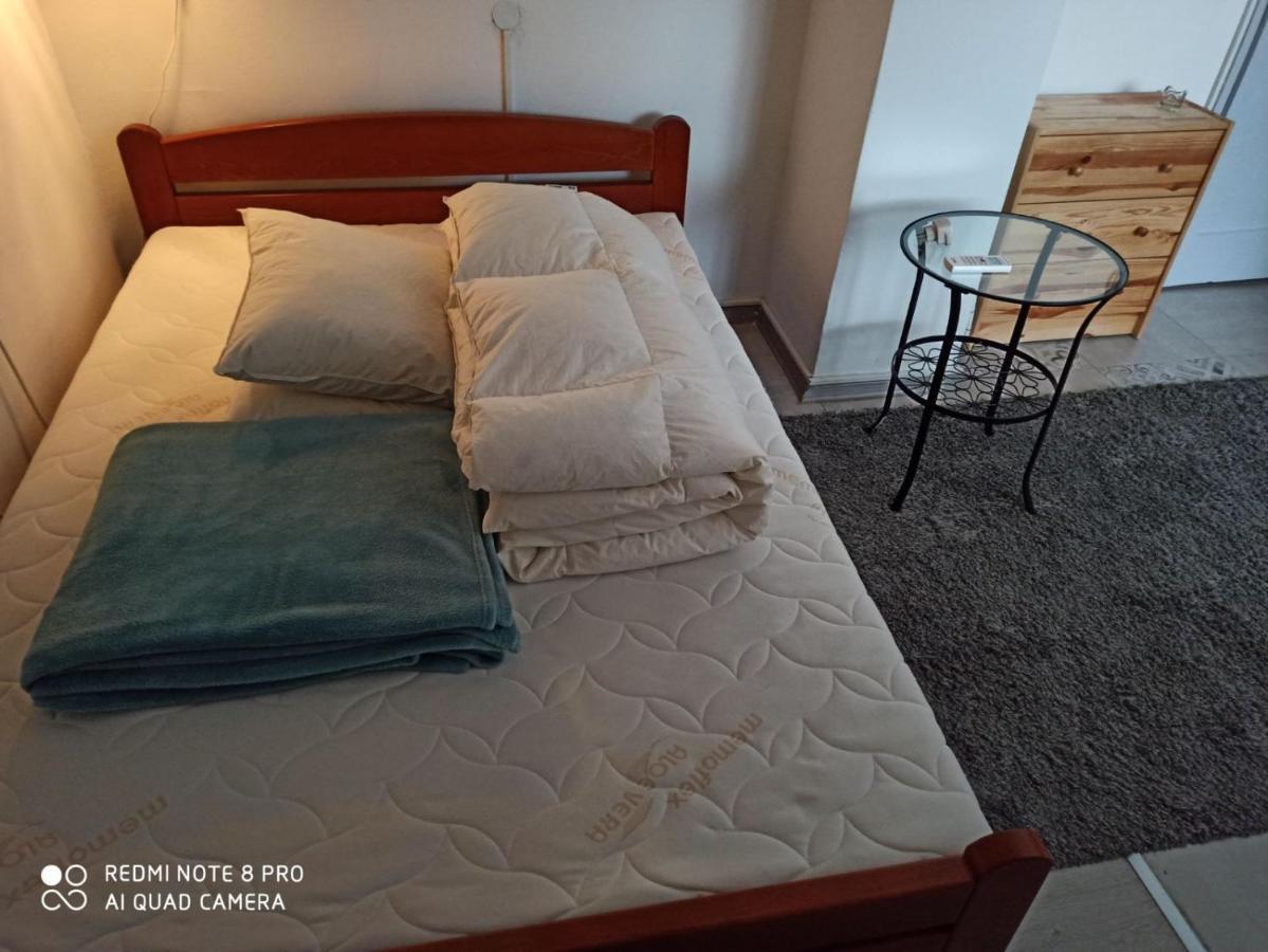 Tatjanina Garsonjera Appartement Subotica Buitenkant foto