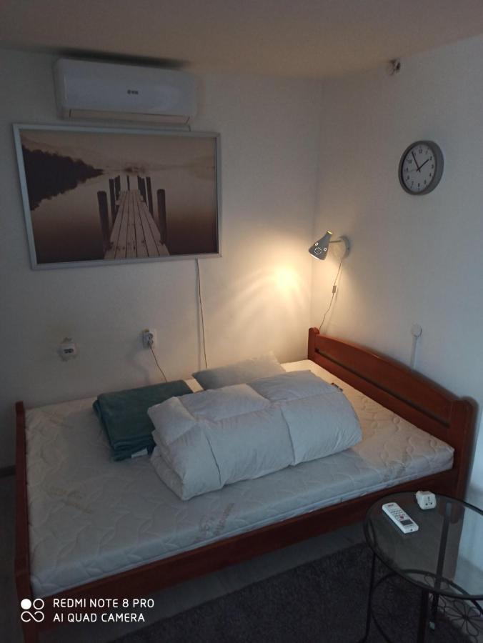 Tatjanina Garsonjera Appartement Subotica Buitenkant foto